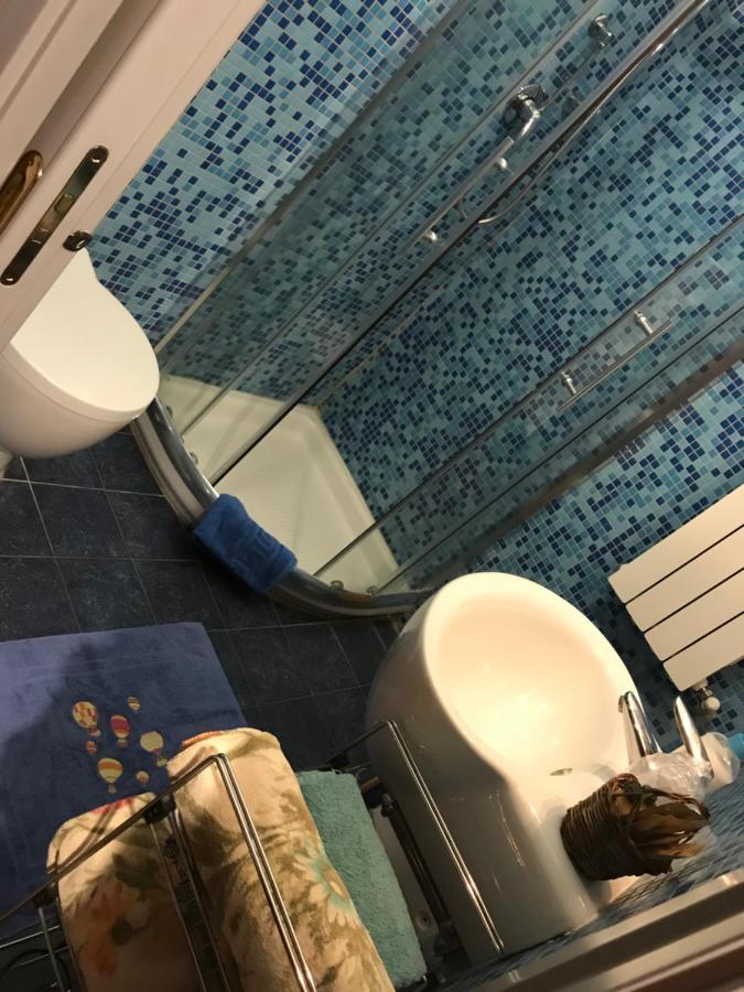 B&B L'Angolo Sulla Piazza Mirabella Imbaccari Экстерьер фото